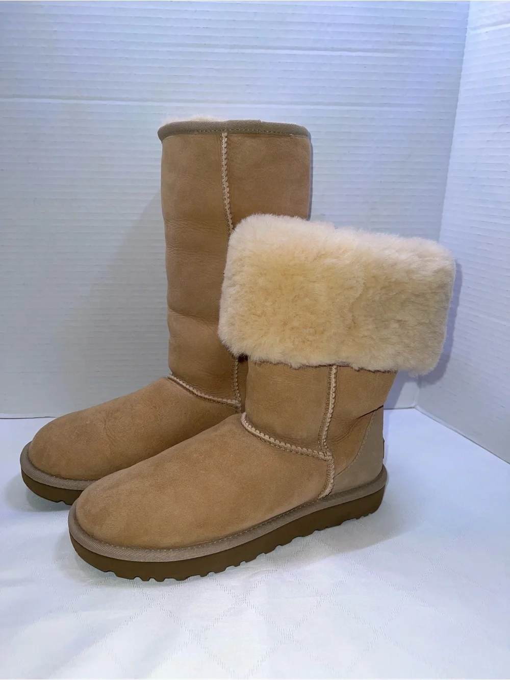 Ugg Women's Classic Tall II Mid-Calf Suede Boot Size: 6